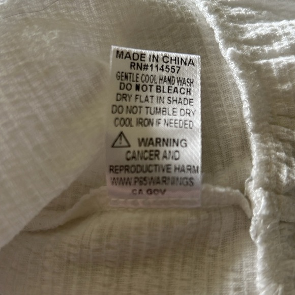 THML Women’s White Crinkle Crewneck Sleeveless Pullover Top Crotchet Accents M - Picture 14 of 14